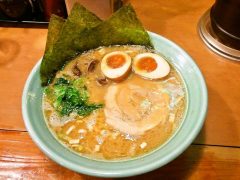 横浜家_ラーメン