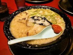 文龍 総本店｜熊本県熊本市｜とんこつ黒ラーメン