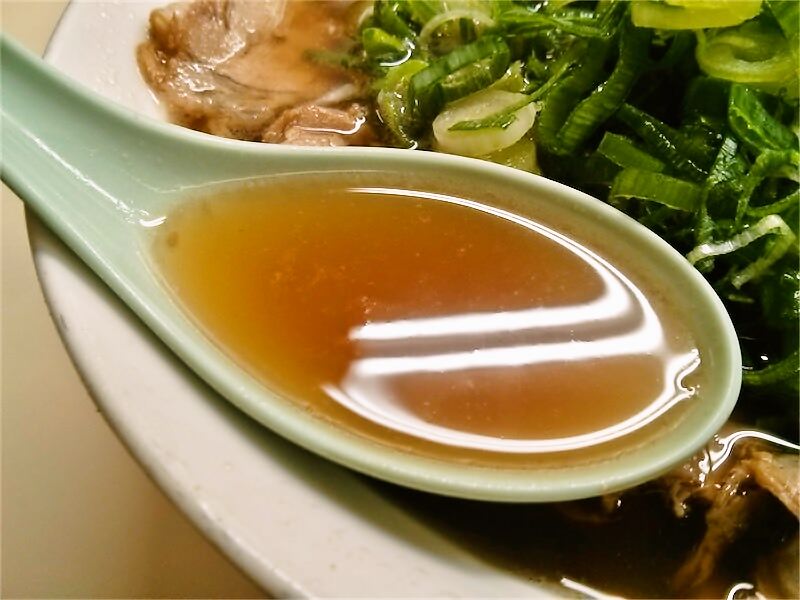 大栄ラーメン本店 スープ