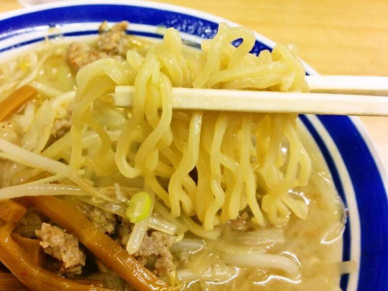 味の三平 リフトアップ