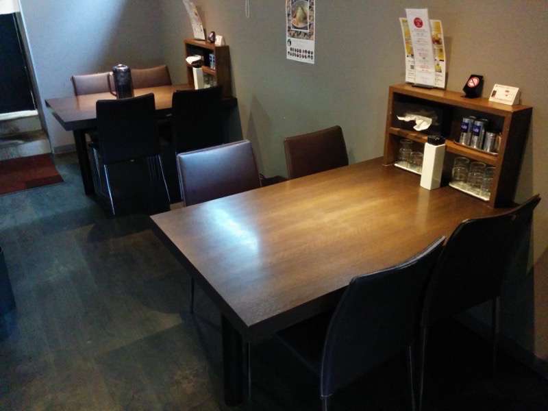 凡の風-テーブル席.jpg 凡の風テーブル席