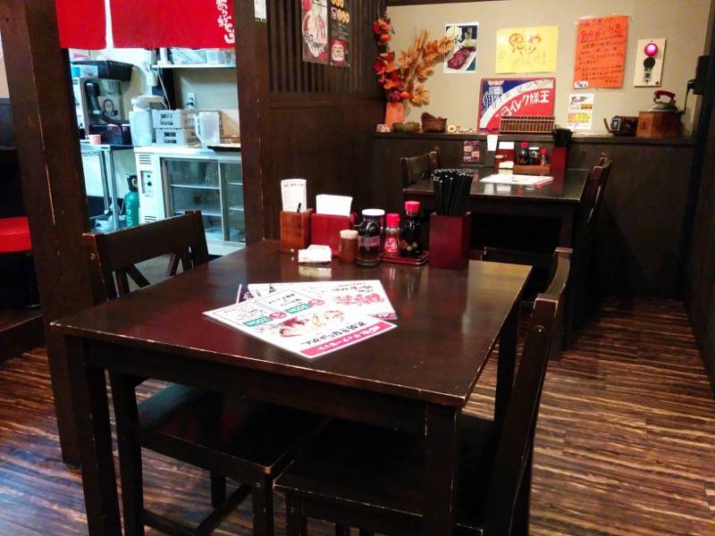 柿の木熊本本店-テーブル席.jpg 柿の木熊本本店 テーブル席