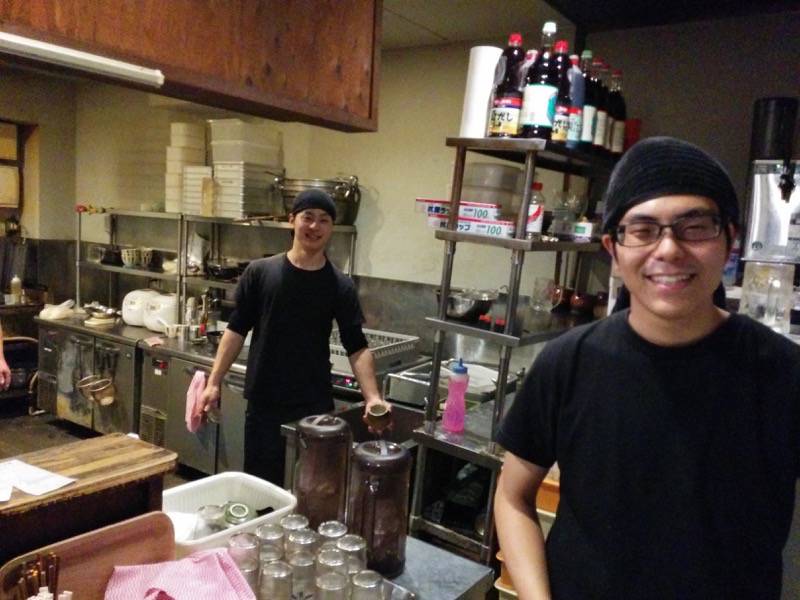 よしとも 厨房２