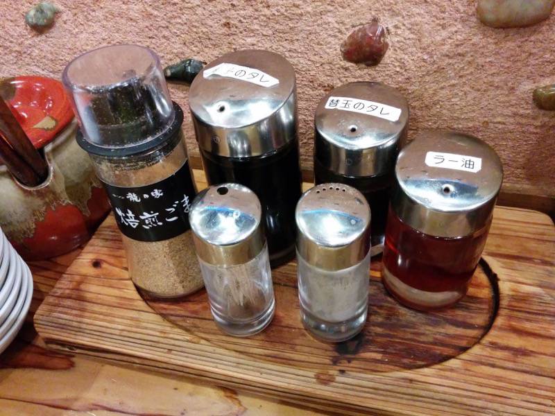 龍の家ワンダーシティー店 調味料１
