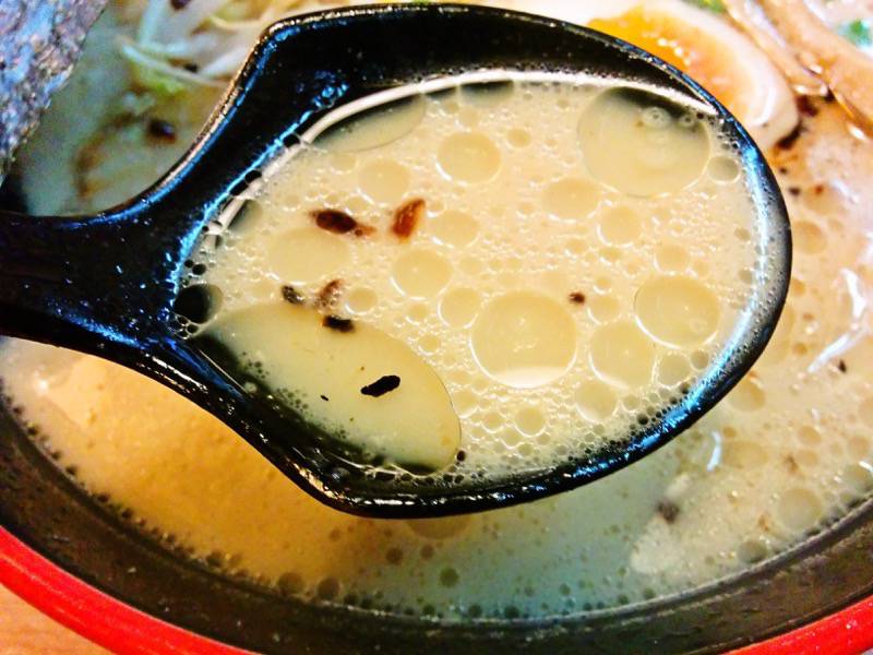 豚骨火山ラーメン-スープ.jpg 豚骨火山ラーメン スープ