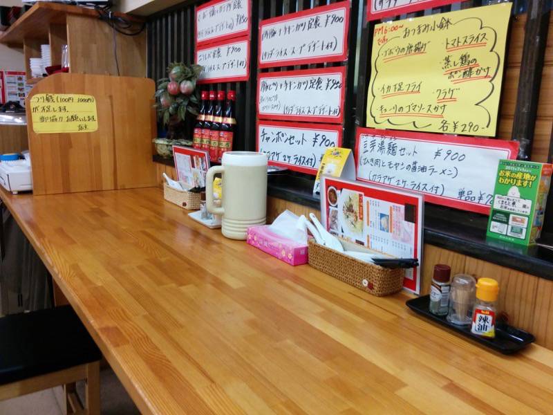雷火-カウンター席.jpg 雷火 カウンター席