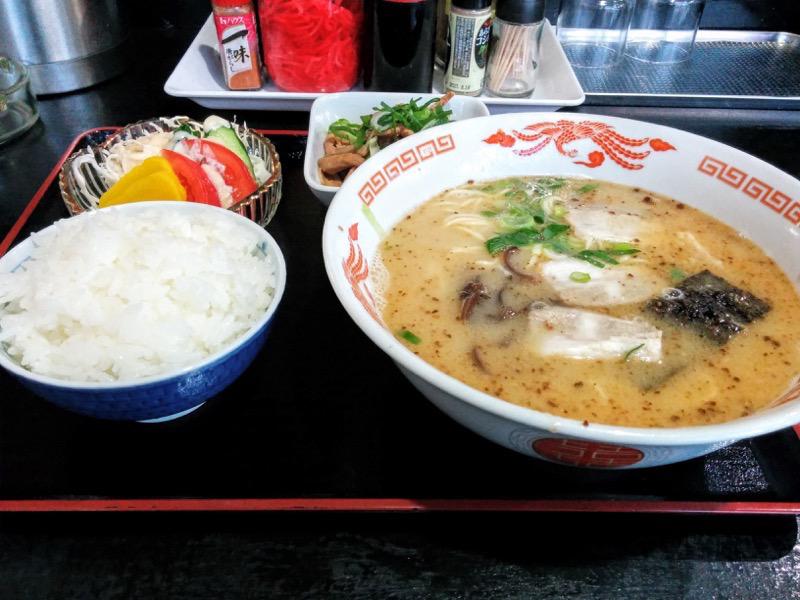 らしん-ラーメン定食ホルモン.jpg らしん ラーメン定食ホルモン