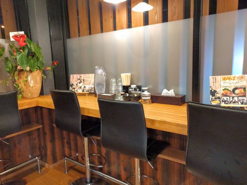 麺場軌跡熊本本店 カウンター席２