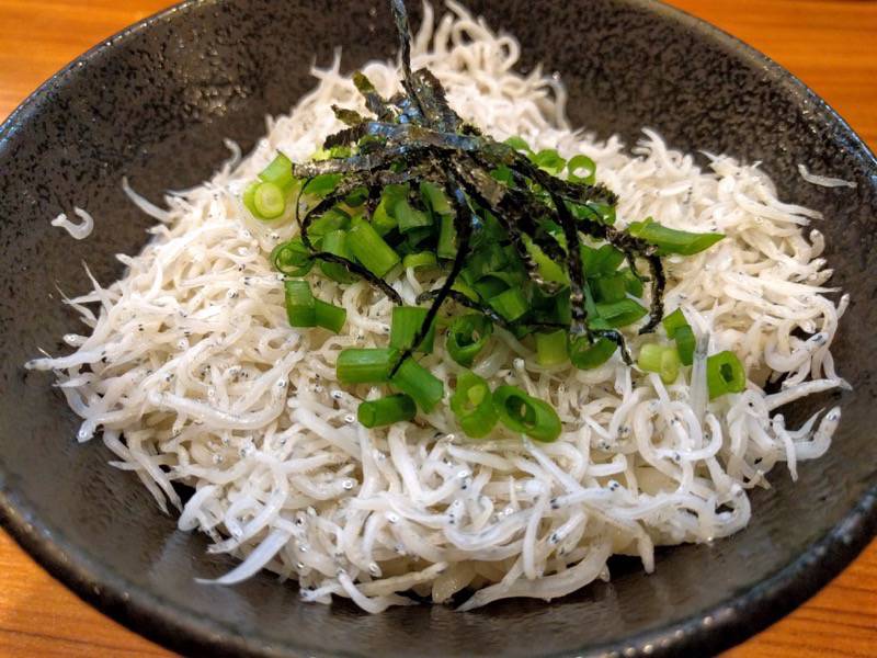 麺場軌跡熊本本店 しらす丼