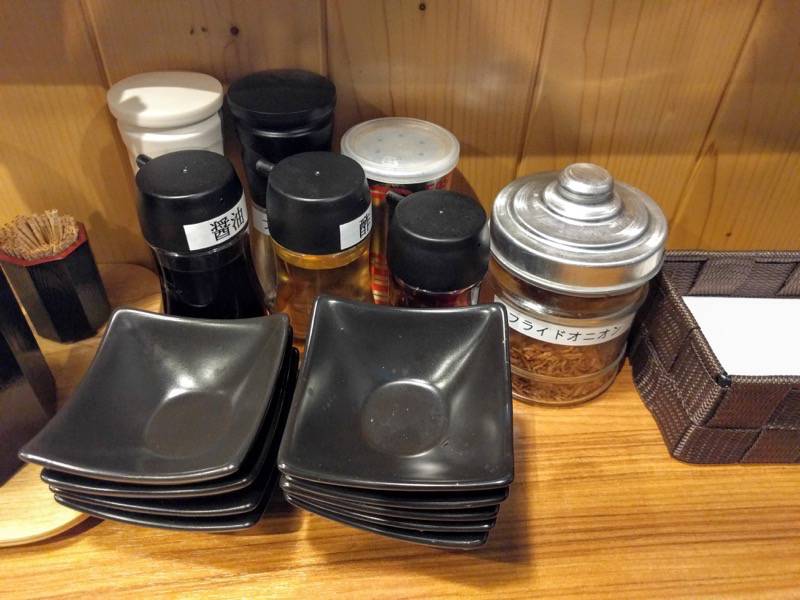 麺場軌跡熊本本店 調味料