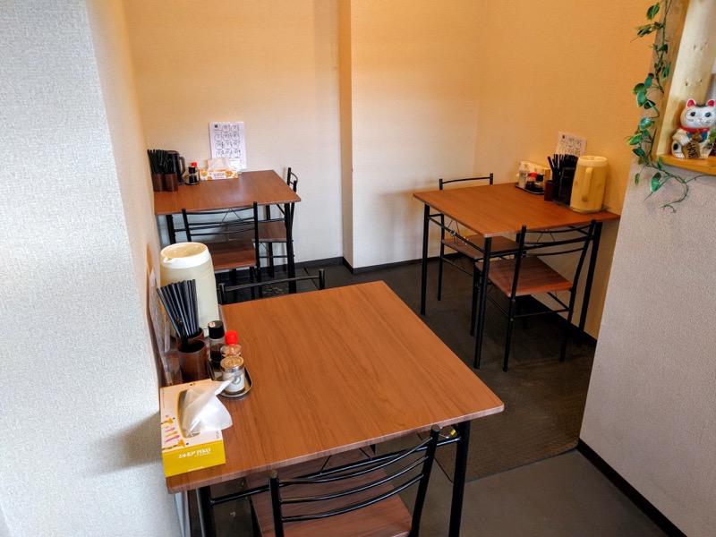 白龍浜線店-テーブル席1.jpg 白龍浜線店 テーブル席1