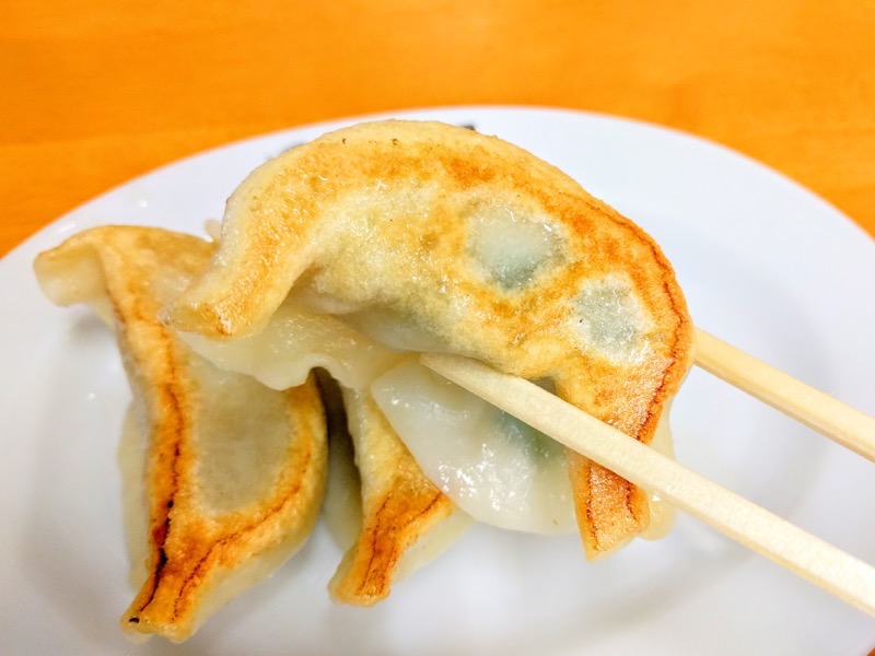 田村屋 餃子リフトアップ１