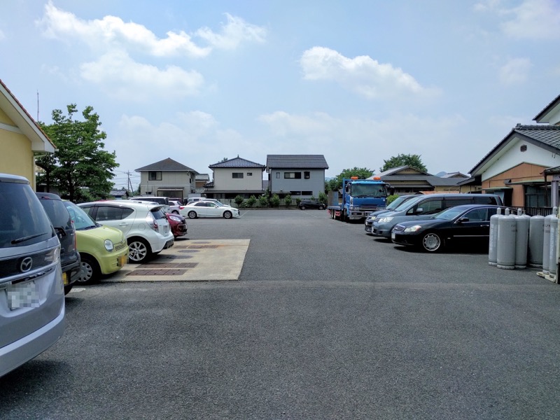 おぐら屋-駐車場.jpg おぐら屋 駐車場