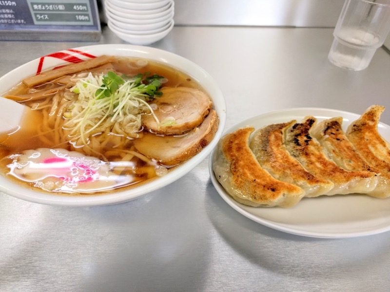 いってつ-ラーメンと餃子.jpg いってつ ラーメンと餃子