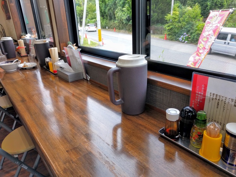 江ざわ カウンター席