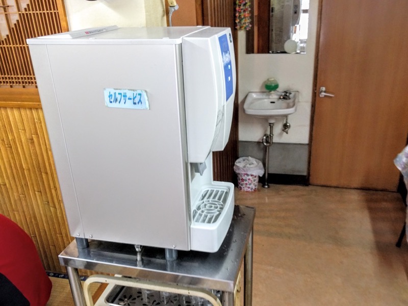 あべ食堂 ウォーターサーバー