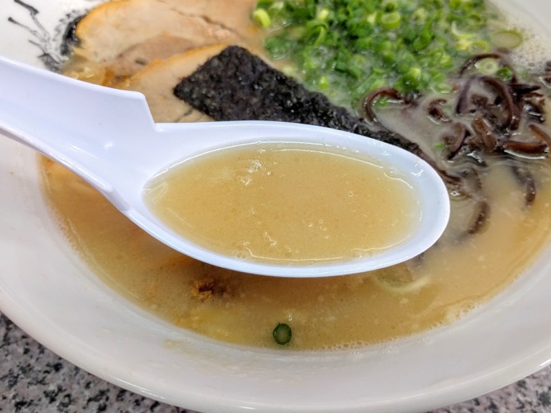 大龍ラーメン合川店 スープ