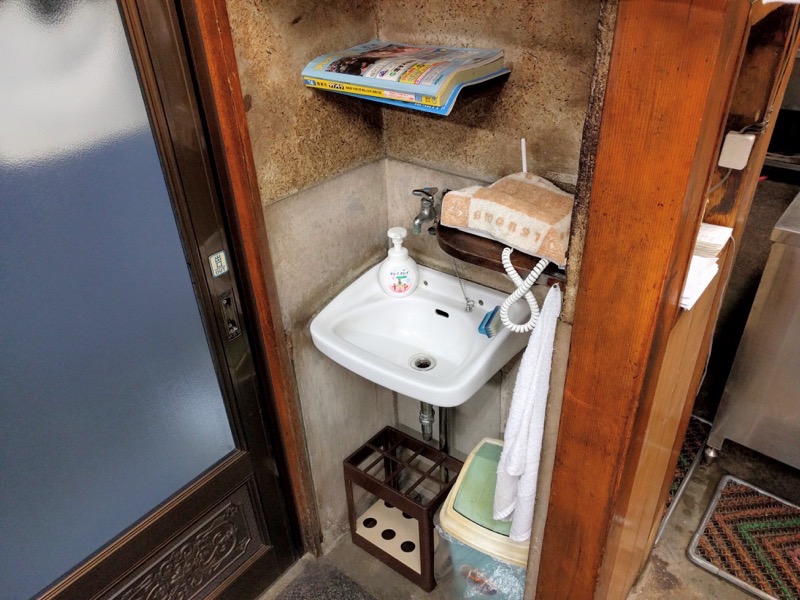 茶釜本店-洗面所.jpg 茶釜本店 洗面所