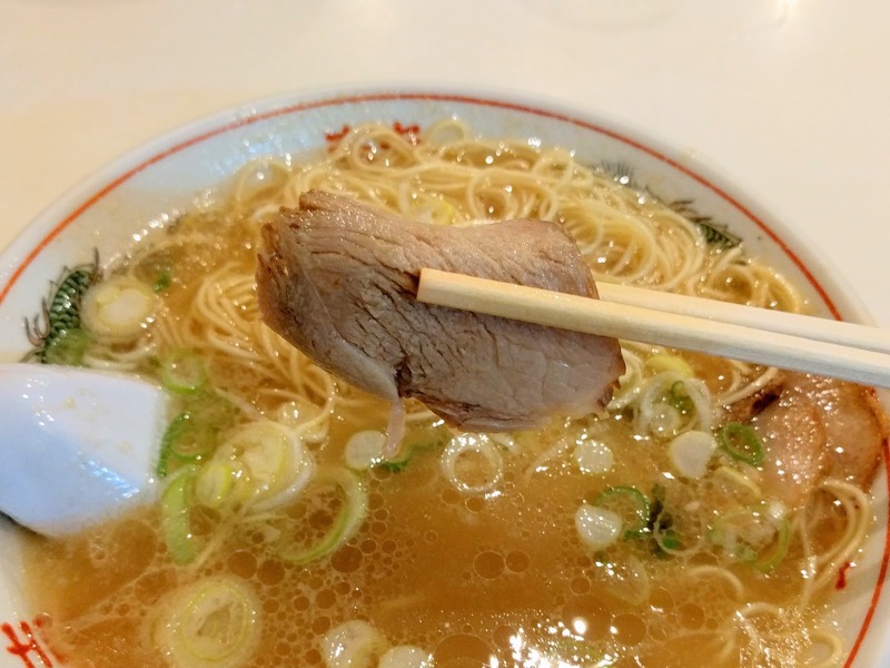 長浜ラーメン一龍亭-チャーシュー.jpg 長浜ラーメン一龍亭 チャーシュー