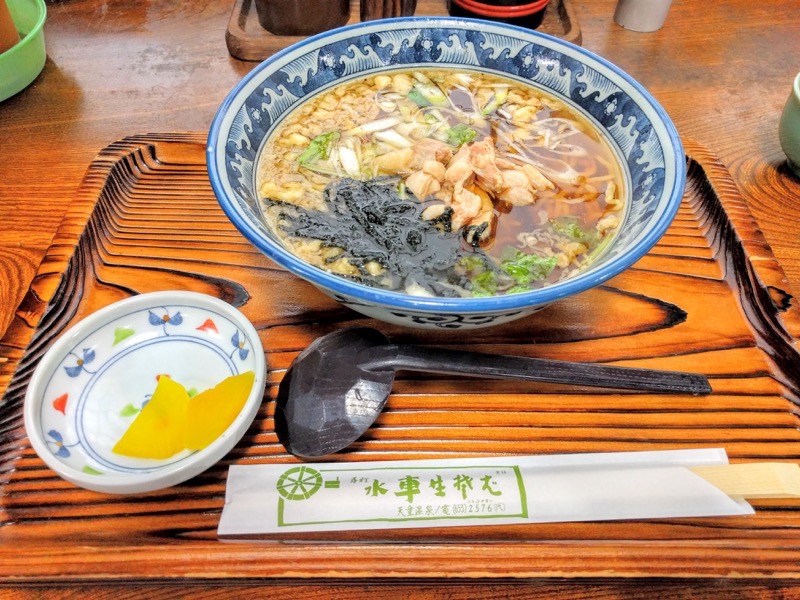 水車生そば-鳥中華とお漬物.jpg 水車生そば 鶏中華とお漬物