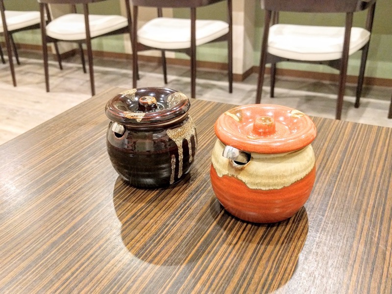 m2らうめん-調味料2.jpg M2らうめん 調味料2