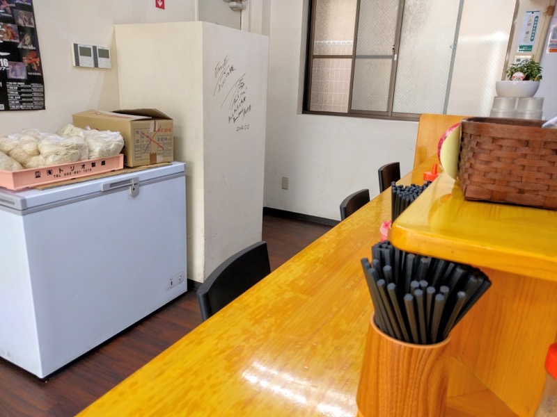 長浜ナンバーワン長浜店-カウンター席2.jpg 長浜ナンバーワン長浜店 カウンター席2