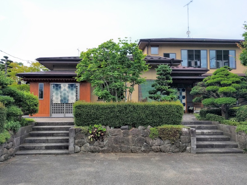 手打中華すずき 外観２