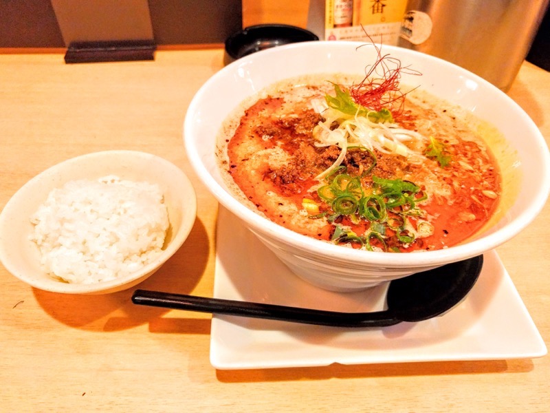 笑美寿亭-赤担々麺とご飯.jpg 笑美寿亭 赤担々麺とご飯