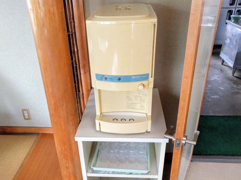 熊文-ウォーターサーバー.jpg 熊文 ウォーターサーバー