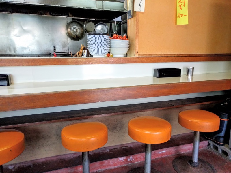 里味-カウンター席.jpg 里味 カウンター席
