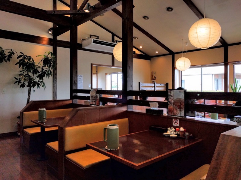 大衆食堂正広-テーブル席.jpg 大衆食堂正広 テーブル席