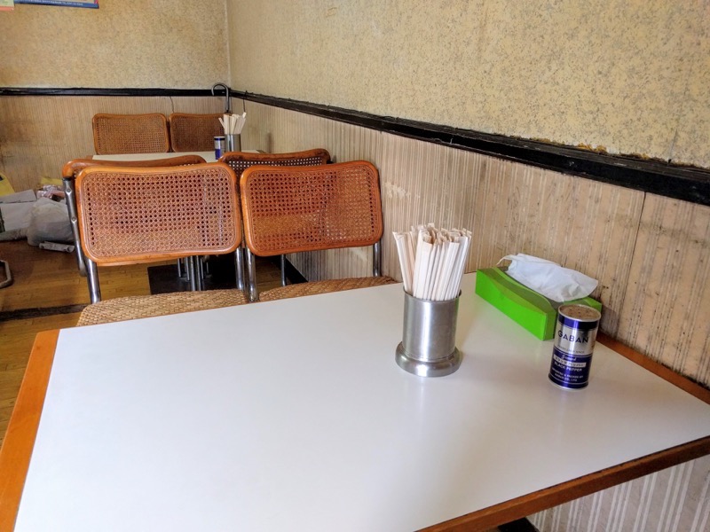 いとう食堂-テーブル席.jpg いとう食堂 テーブル席