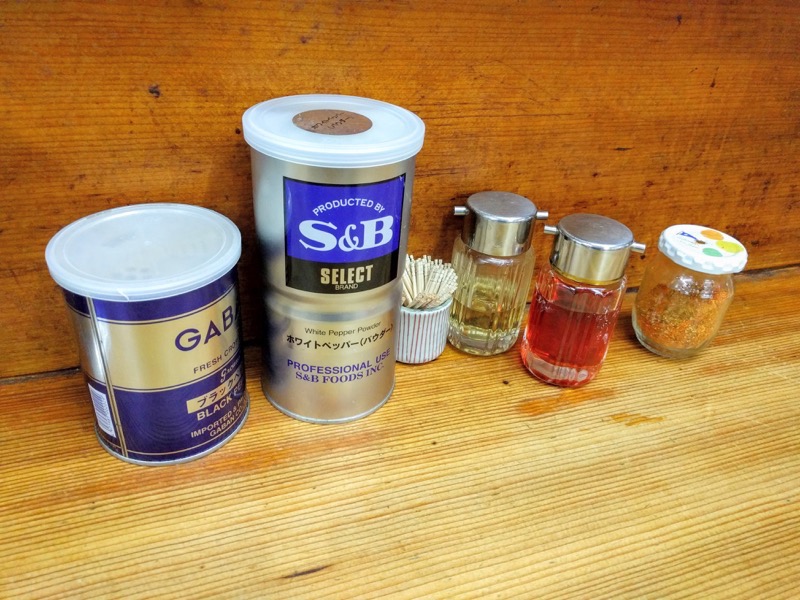 坂内食堂-調味料.jpg 坂内食堂 調味料