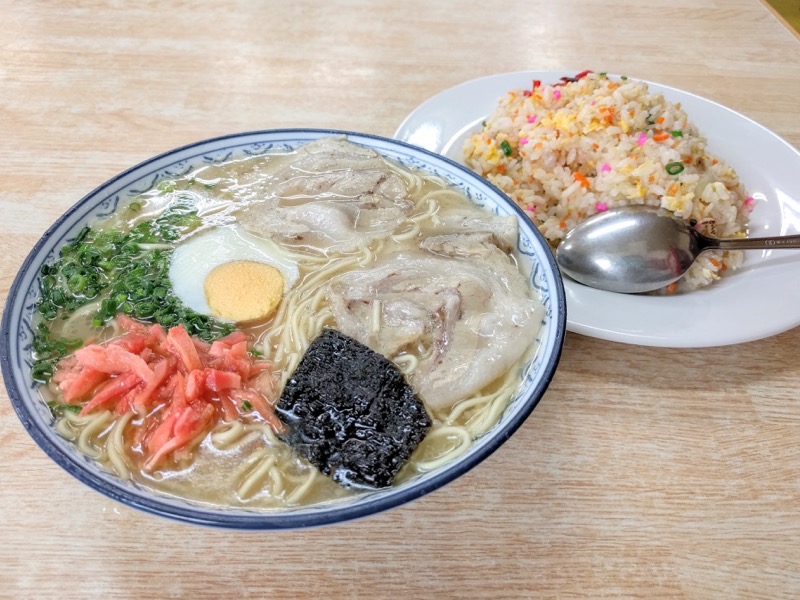 丸好食堂-ラーメンと焼きめし.jpg 丸好食堂 ラーメンと焼きめし