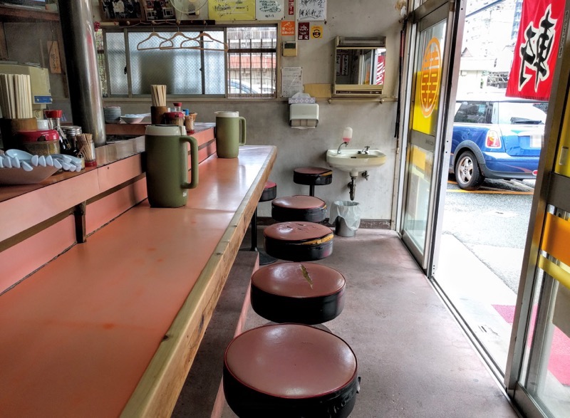 博龍軒-カウンター席.jpg 博龍軒 カウンター席