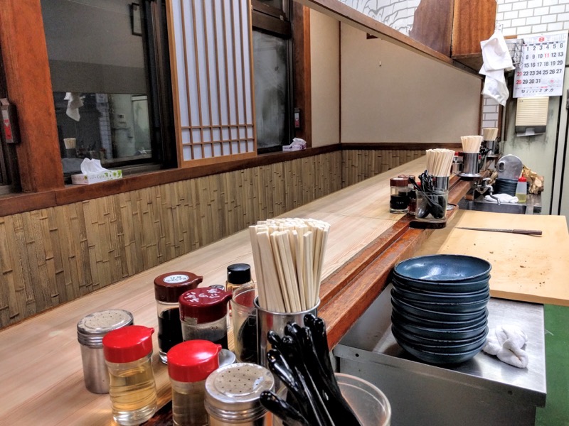 あおきや-カウンター席.jpg あおきや カウンター席