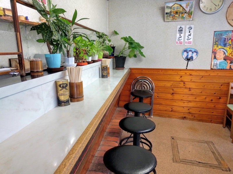 山鹿 カウンター席