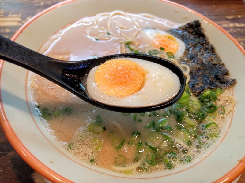 大砲ラーメン本店-煮玉子.jpg 大砲ラーメン本店 煮玉子