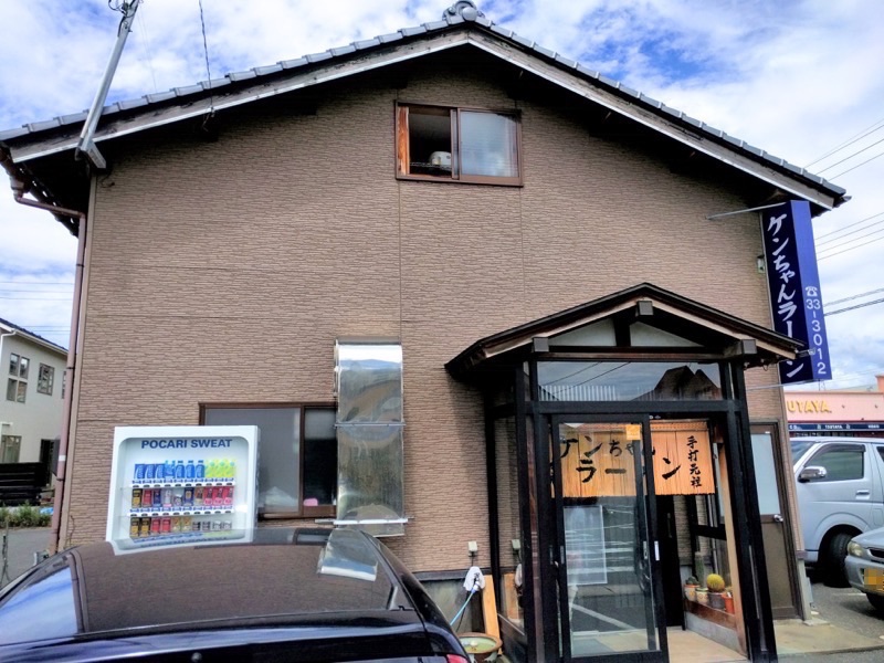 ケンちゃんラーメン酒田本店-外観2.jpg ケンちゃんラーメン酒田本店 外観2