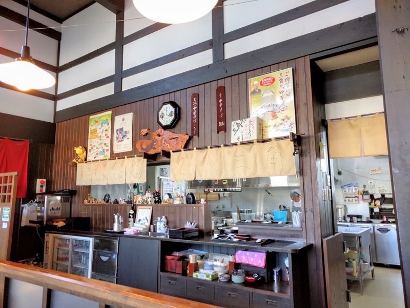 名代三角そばや 厨房