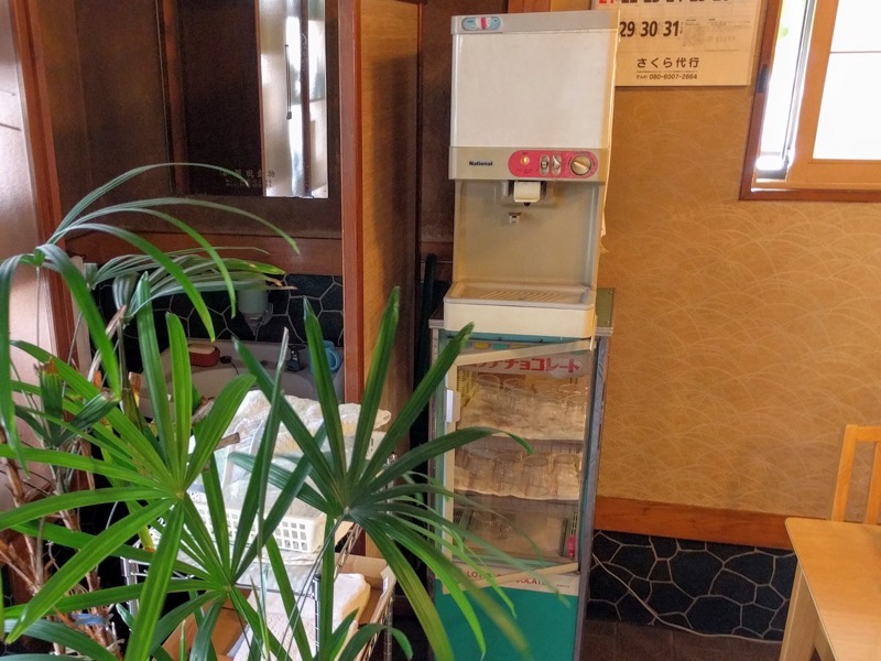 丸竹食堂-ウォーターサーバー1.jpg 丸竹食堂 ウォーターサーバー1
