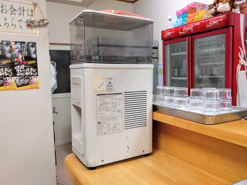 サッポロラーメン蔵-ウォーターサーバー.jpg サッポロラーメン蔵 ウォーターサーバー