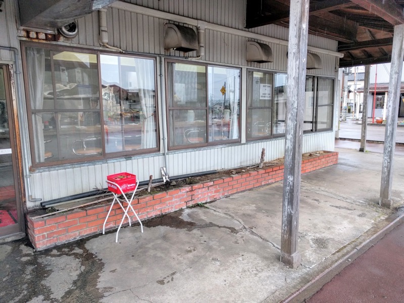 青島食堂宮内駅前店 外観２