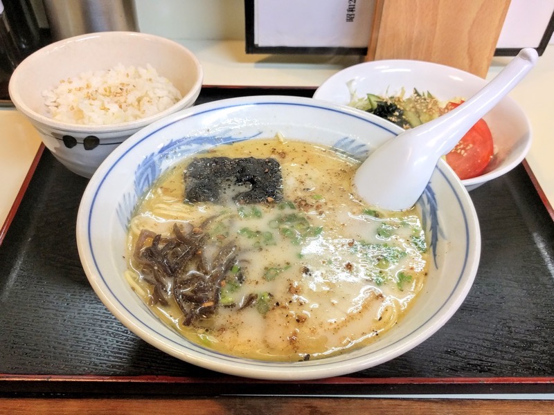こむらさき上通中央店-19ラーメン定食.jpg こむらさき上通中央店 19ラーメン定食