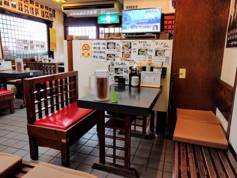 しばらく祇園店 07テーブル席３