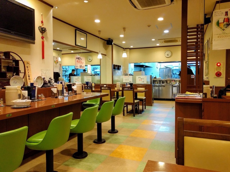 山水亭-05テーブル席2.jpg 山水亭 05テーブル席2