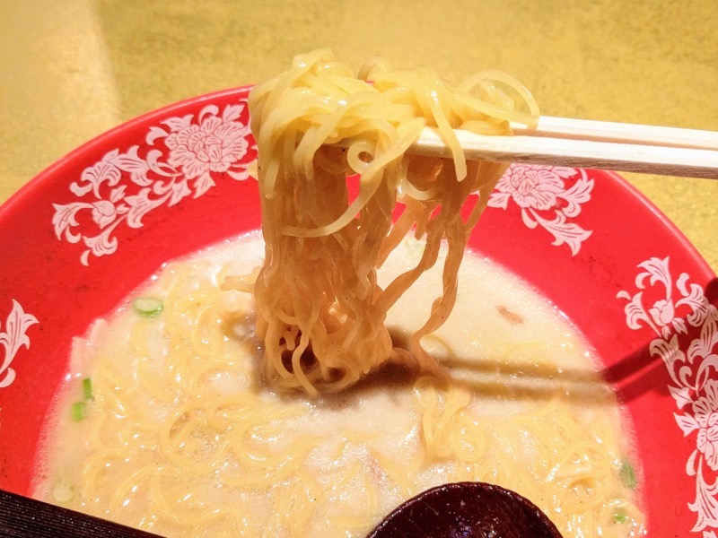 黄金ラーメン-26替玉後リフトアップ.jpg 黄金ラーメン 26替玉後リフトアップ