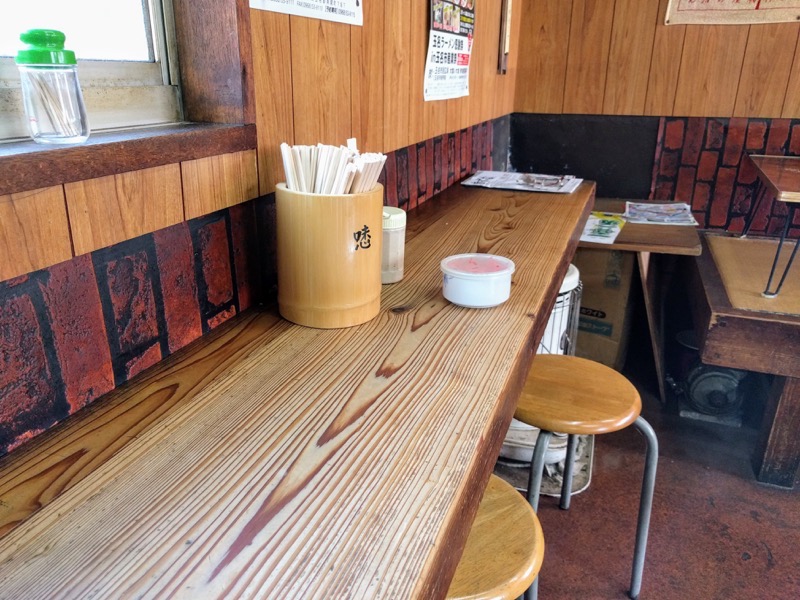 04カウンター席.jpg 04カウンター席