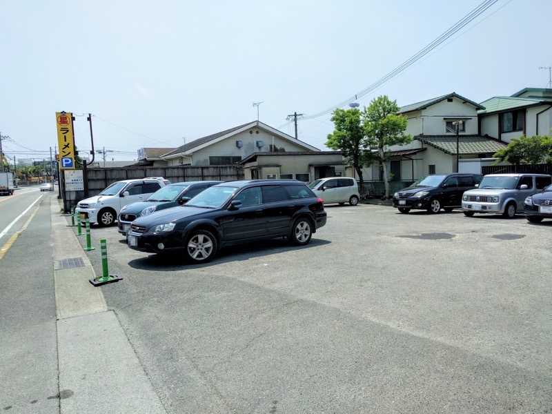 04駐車場.jpg 04駐車場