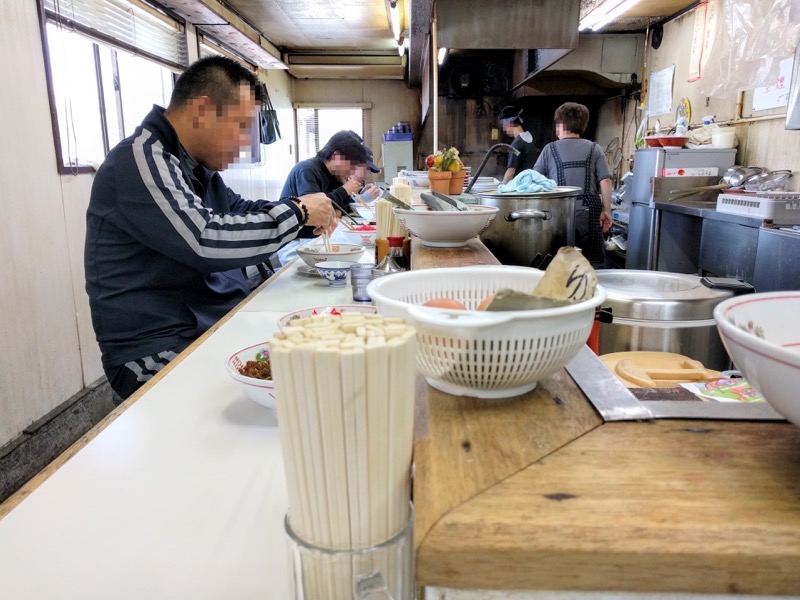 03カウンター席.jpg 03カウンター席